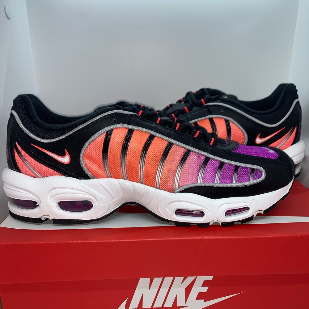 NWB Mens Nike Air Max Tailwind IV AQ2567-002